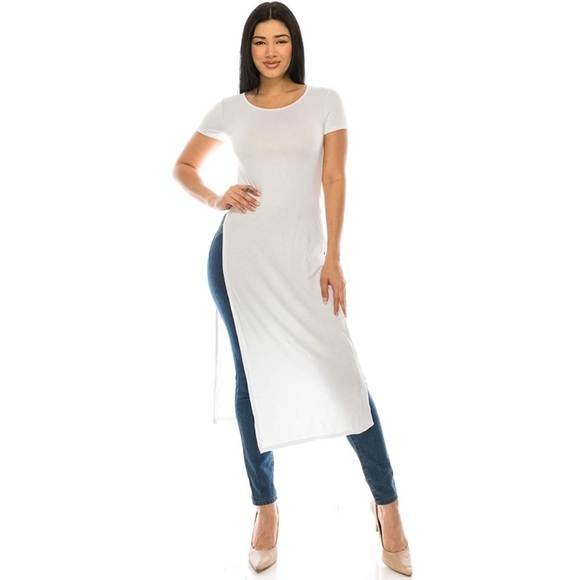 Tops - NWT Long Split Tee 😱 Large